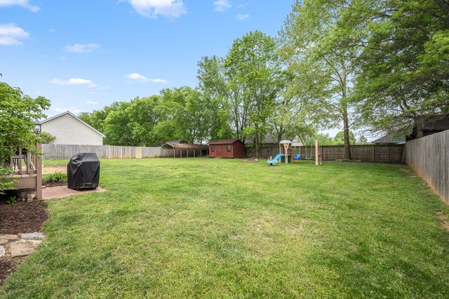 219 TOWBRIDGE DR, Murfreesboro, TN 37129