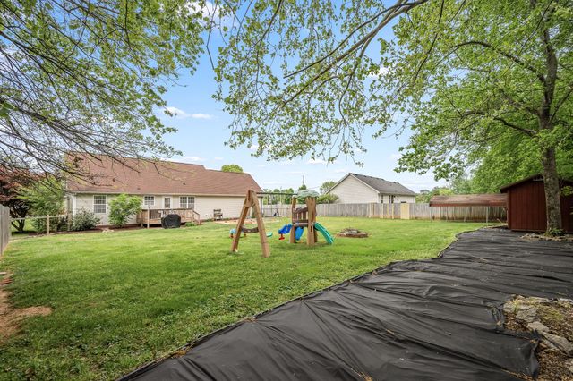 219 TOWBRIDGE DR, Murfreesboro, TN 37129