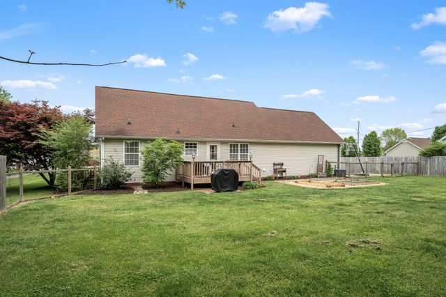 219 TOWBRIDGE DR, Murfreesboro, TN 37129