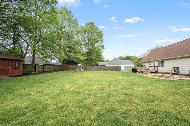 219 TOWBRIDGE DR, Murfreesboro, TN 37129