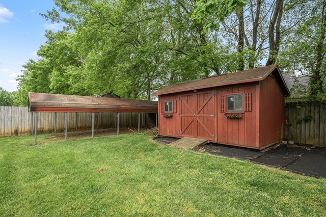 219 TOWBRIDGE DR, Murfreesboro, TN 37129