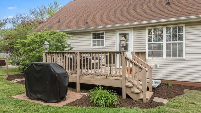 219 TOWBRIDGE DR, Murfreesboro, TN 37129