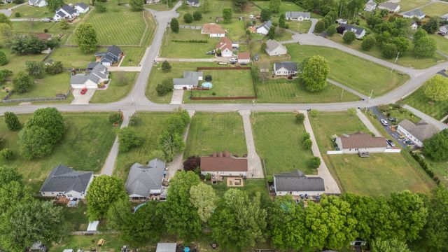 219 TOWBRIDGE DR, Murfreesboro, TN 37129