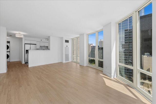 345 N LaSalle Drive 2706, Chicago, IL 60654