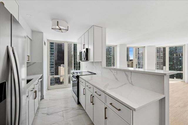 345 N LaSalle Drive 2706, Chicago, IL 60654