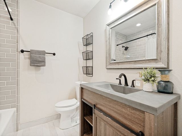 20 Lee Drive, Heath, TX 75032