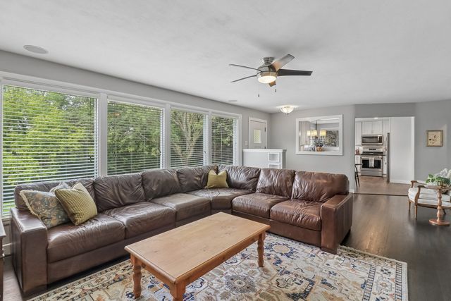 23579 W Windsor Terrace, Antioch, IL 60002