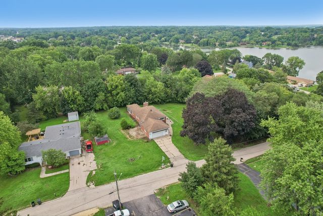23579 W Windsor Terrace, Antioch, IL 60002