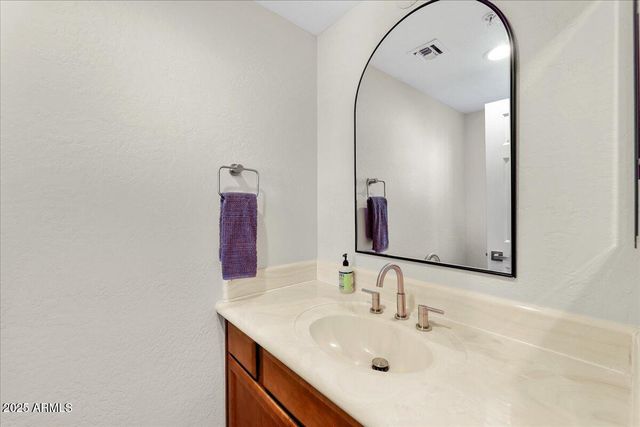3935 E ROUGH RIDER Road 1016, Phoenix, AZ 85050