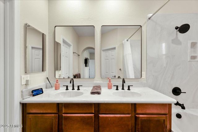 3935 E ROUGH RIDER Road 1016, Phoenix, AZ 85050