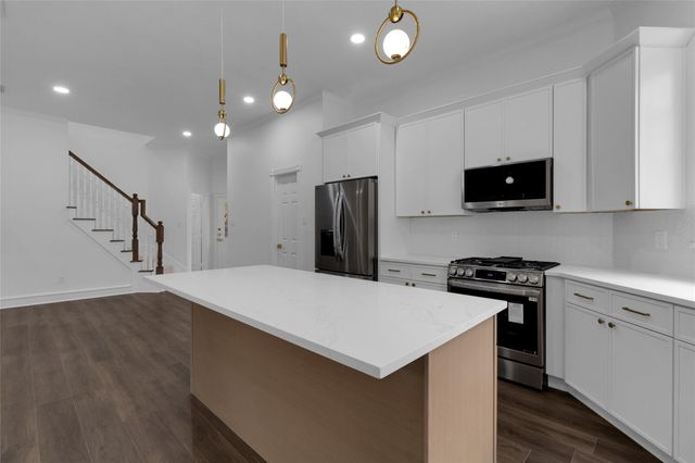 17519 Shelburne Lane, Spring, TX 77379