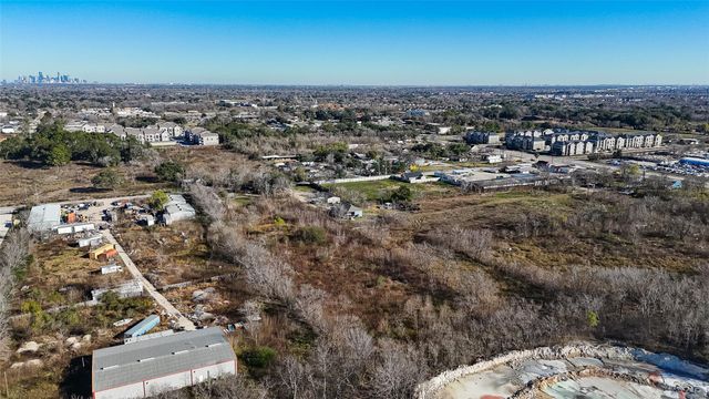 3934 Fuqua Street, Houston, TX 77047