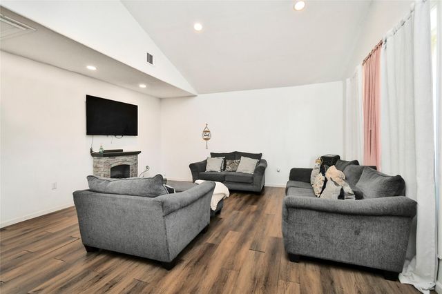 791 Road 5707, Cleveland, TX 77327