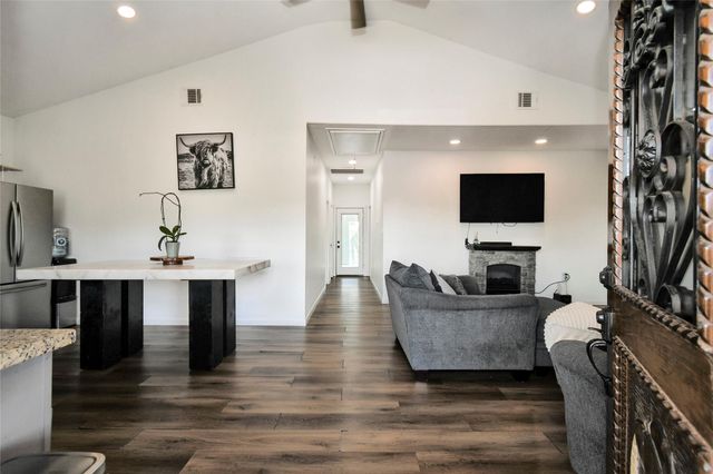 791 Road 5707, Cleveland, TX 77327