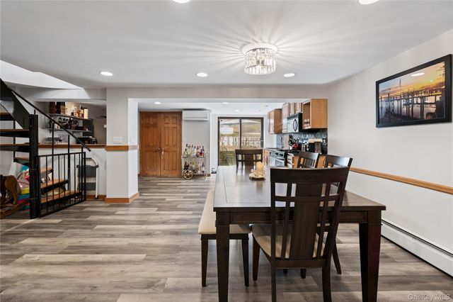 12 Kingswood Circle, Old Bethpage, NY 11804