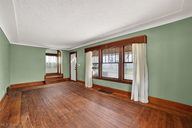 322 W 28th Street, Lorain, OH 44055