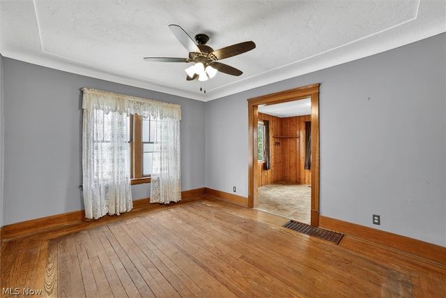 322 W 28th Street, Lorain, OH 44055