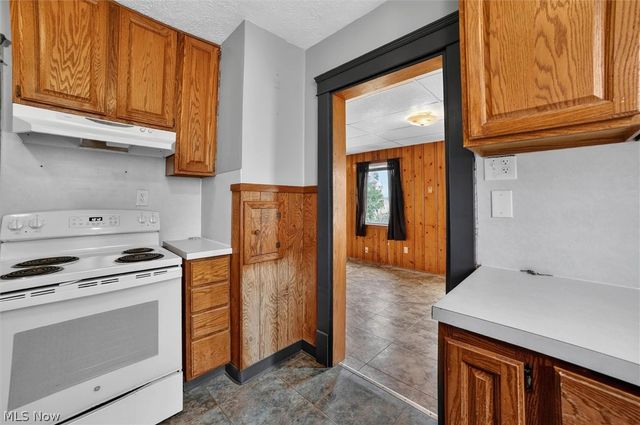 322 W 28th Street, Lorain, OH 44055