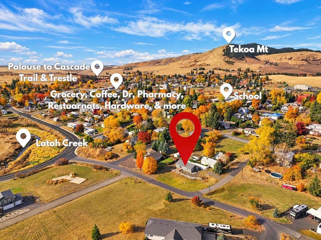 235 S LINDSEY St, Tekoa, WA 99033 photo 2