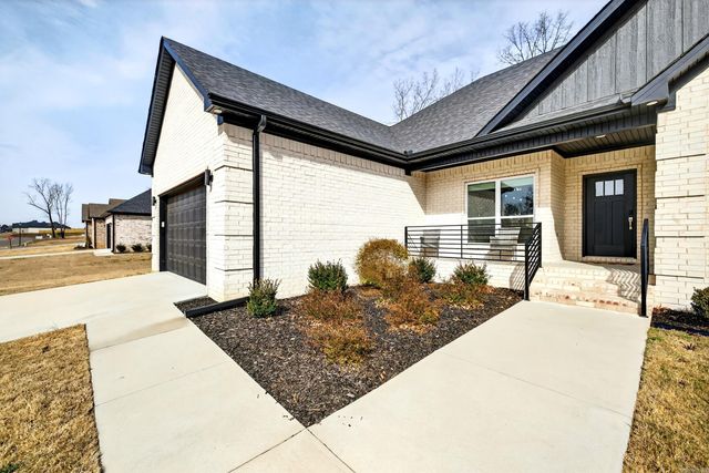 105 Michelle Drive, Beebe, AR 72012