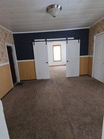 80 S Hartford Avenue, Centerburg, OH 43011