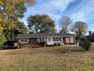 215 Tremont Road, Spartanburg, SC 29301