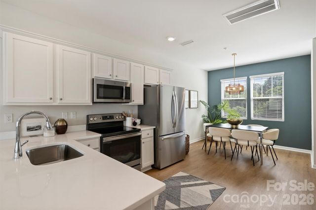 2409 Via del Conte Alley, Charlotte, NC 28205