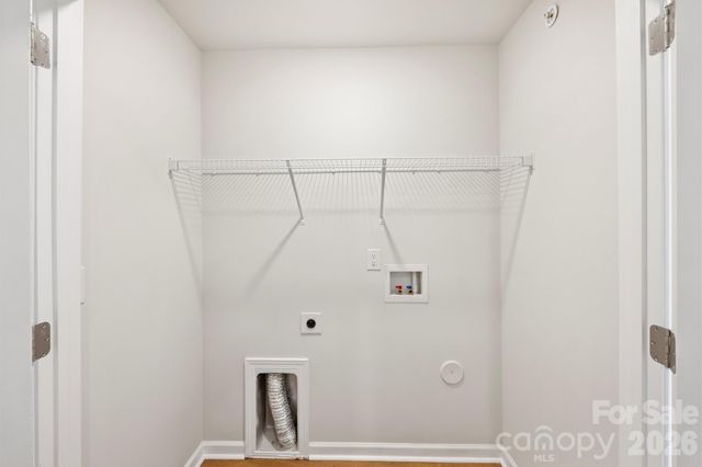 2409 Via del Conte Alley, Charlotte, NC 28205