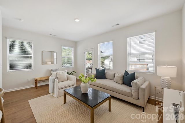 2409 Via del Conte Alley, Charlotte, NC 28205
