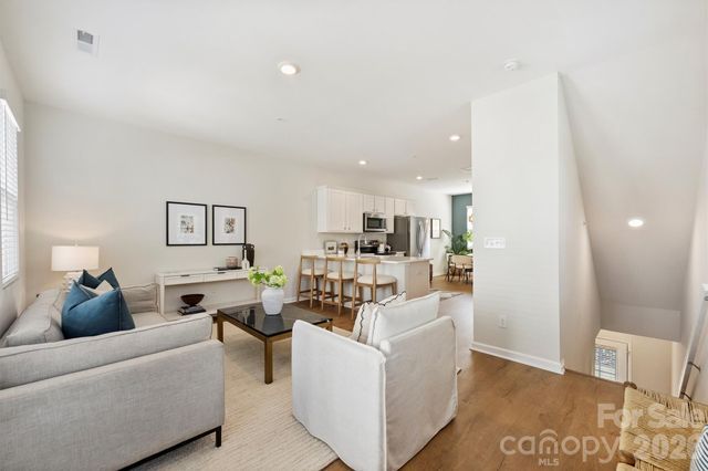 2409 Via del Conte Alley, Charlotte, NC 28205
