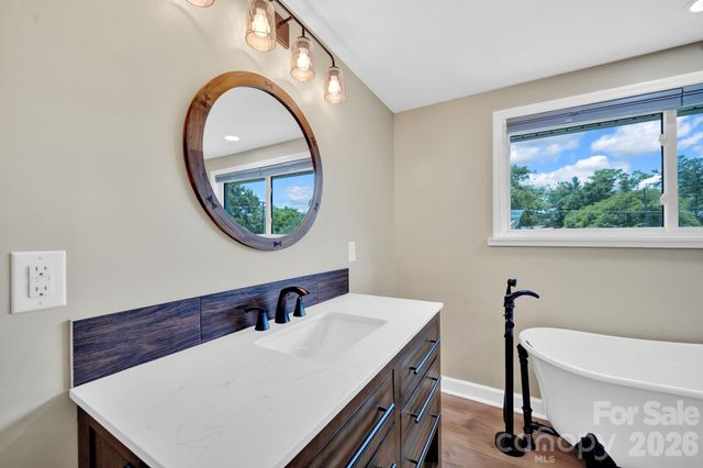 10 Moland Drive, Etowah, NC 28729