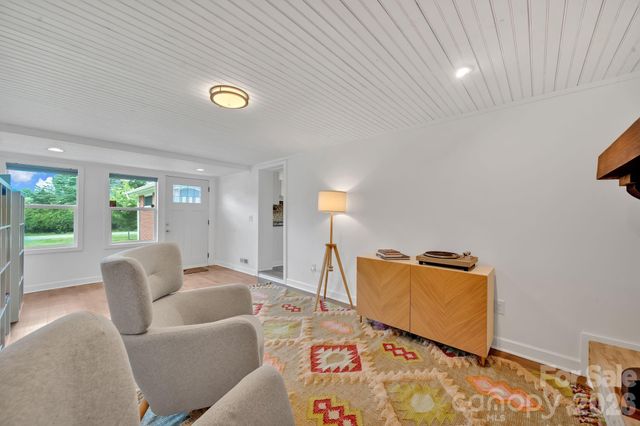 10 Moland Drive, Etowah, NC 28729