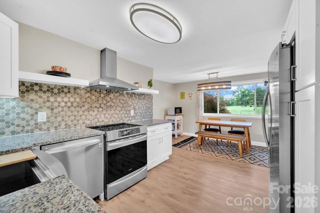 10 Moland Drive, Etowah, NC 28729