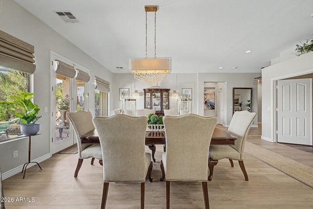 3915 E MEADOWVIEW Drive, Gilbert, AZ 85298