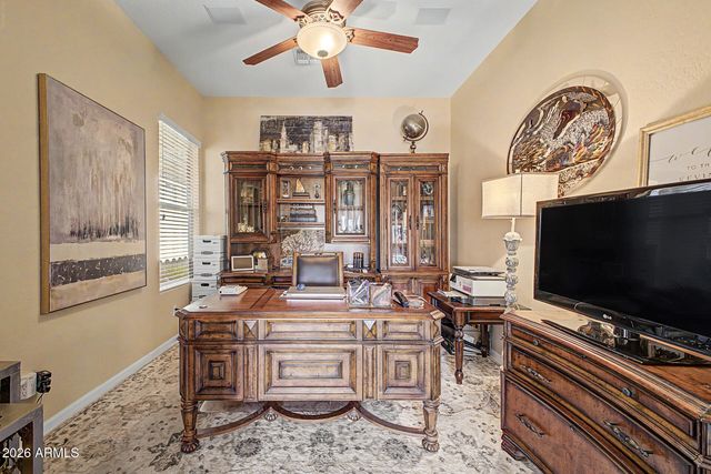 3915 E MEADOWVIEW Drive, Gilbert, AZ 85298