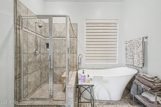 3915 E MEADOWVIEW Drive, Gilbert, AZ 85298