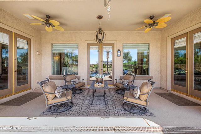 3915 E MEADOWVIEW Drive, Gilbert, AZ 85298