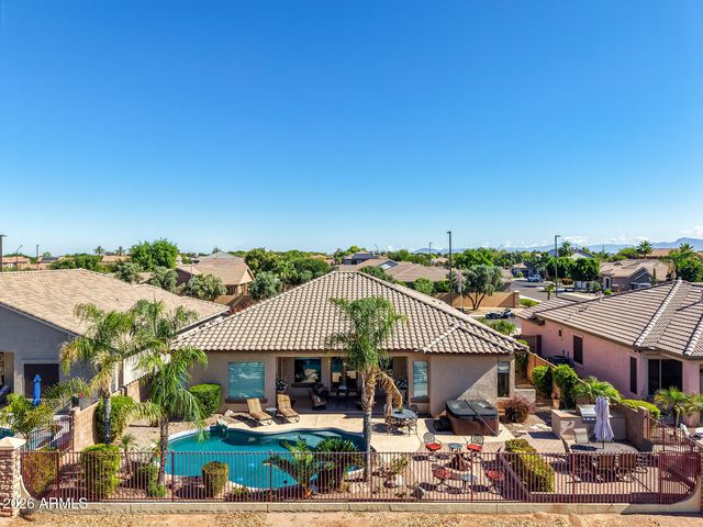 3915 E MEADOWVIEW Drive, Gilbert, AZ 85298