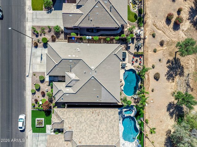 3915 E MEADOWVIEW Drive, Gilbert, AZ 85298