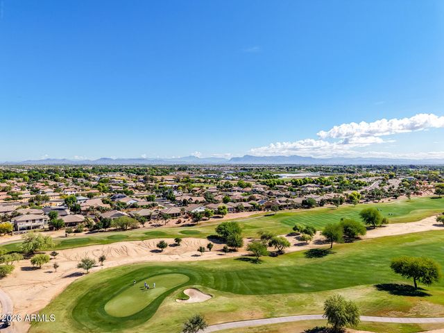 3915 E MEADOWVIEW Drive, Gilbert, AZ 85298
