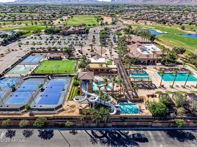 3915 E MEADOWVIEW Drive, Gilbert, AZ 85298