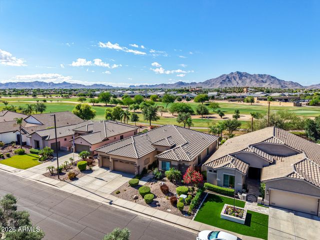 3915 E MEADOWVIEW Drive, Gilbert, AZ 85298