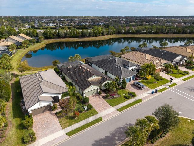 6717 CHESTER TRAIL, Bradenton, FL 34202