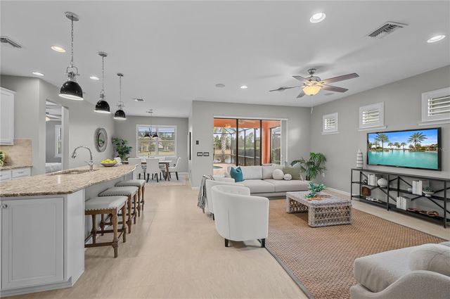 6717 CHESTER TRAIL, Bradenton, FL 34202