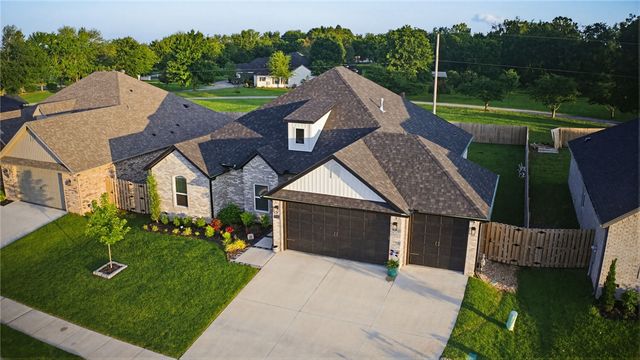 1341 Sessile Oak Way, Bentonville, AR 72713