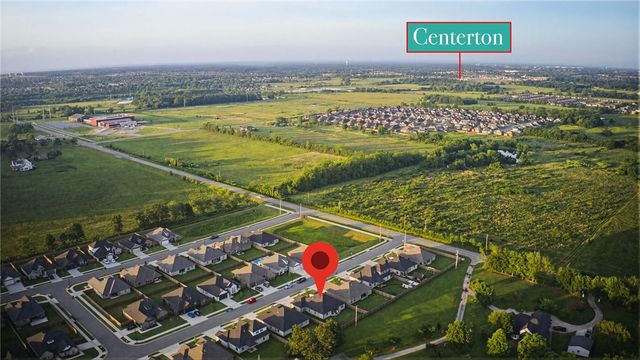1341 Sessile Oak Way, Bentonville, AR 72713