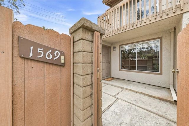 1569 Avenida Selva 201, Fullerton, CA 92833
