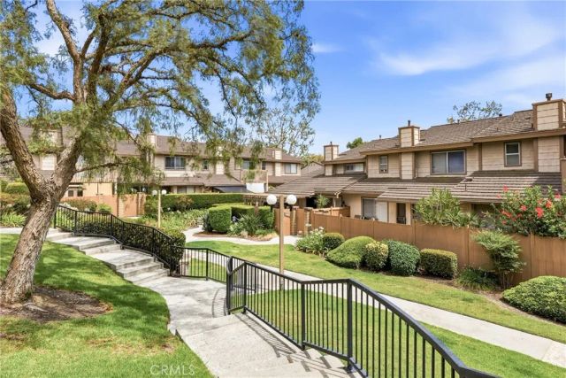 1569 Avenida Selva 201, Fullerton, CA 92833