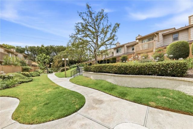 1569 Avenida Selva 201, Fullerton, CA 92833