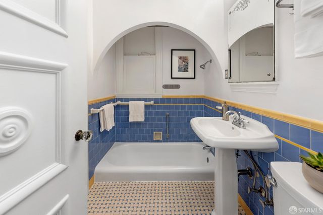 2090 Pacific Avenue 406, San Francisco, CA 94109